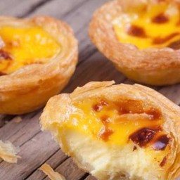 ทาร์ตไข่น้องเตชินท์ ตลาดเพชรอารี