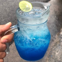 น้ำบรูฮาวาย โซดา (แก้ว)