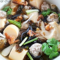 ต้มจืดเต้าหู้หมูสับ สาหร่าย