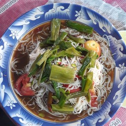 ตำซั่วผักลวก