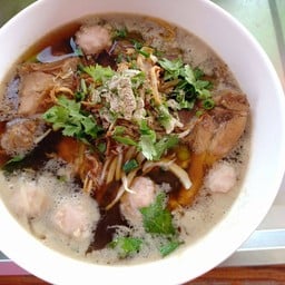พิเศษน่อง