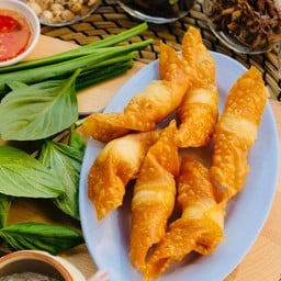 เกีี๊ยวไข่ทอด