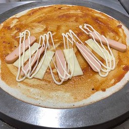 พริกเผา ชีส ใส้กรอก