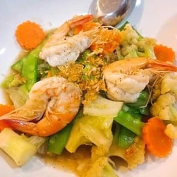 ผัดผักรวมกุ้ง