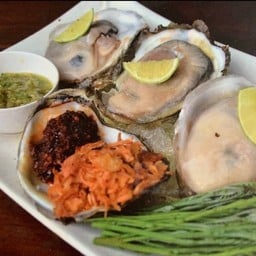 หอยนางรมทรงเครื่อง(หอยตัวเล็ก)