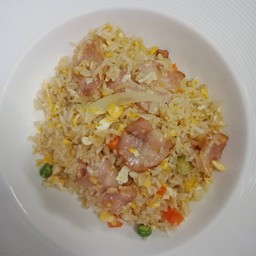 ข้าวผัดเบคอน