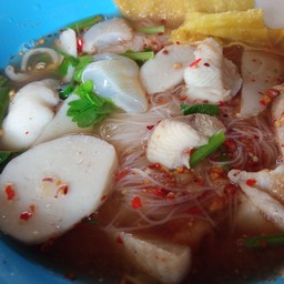 ก๊วยเตี๊ยวปลาสด ( นายบุญ )