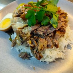 ข้าวขาหมู พิเศษ