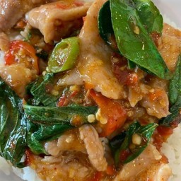 หมูมะกรูด ราดข้าว