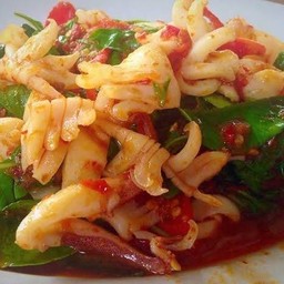 ข้าวพริกแกงปลาหมึก