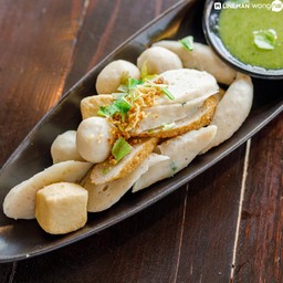 ลูกชิ้นปลากลวกจิ้ม