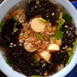 ต้มจืดสาหร่ายเต้าหู้หมูสับ