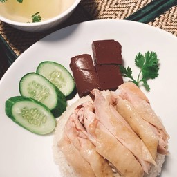สายทิพย์ ข้าวมันไก่