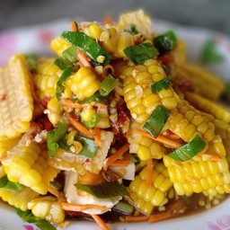 ร้านส้มตำเจ้แพรครกแตก