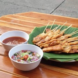 วินหมูสะเต๊ะ ทอดมัน