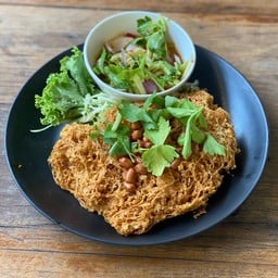 ยำปลาดุกฟู