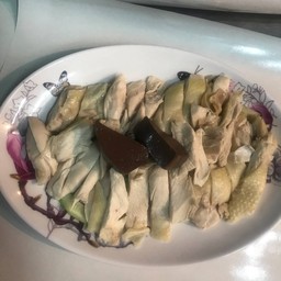 ไก่สับจานกลาง