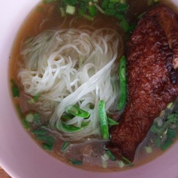 ก๋วยเตี๋ยวน่องไก่