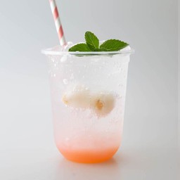 ลิ้นจี่โซดา