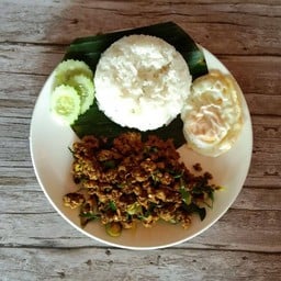 เจ๊พร อาหารตามสั่ง