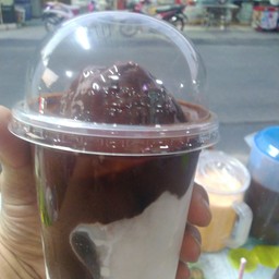 นมเหนียว ยำยำ