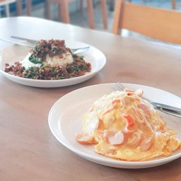 ข้าวไข่ข้นทรงเครื่อง