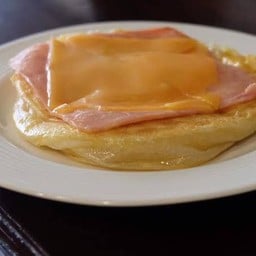 โรตีไข่ดาวแฮมไก่
