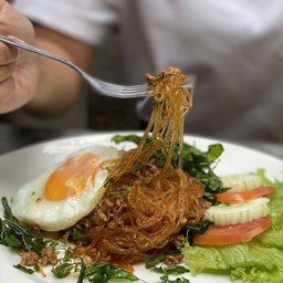 Stir Fried Glass Noodles With Holy Basil - วุ้นเส้นผัดกะพรา