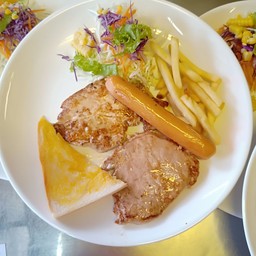 หมู+ไก่+ไส้กรอก