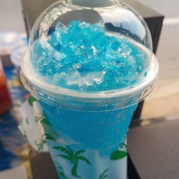 น้ำปั่น&ปังเย็น. 25 บาท