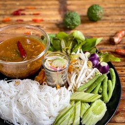 ขนมจีนน้ำยาป่า