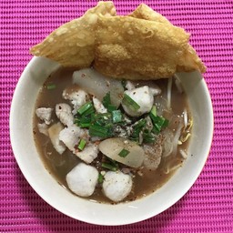 ก๋วยเตี๋ยวหมูน้ำใส
