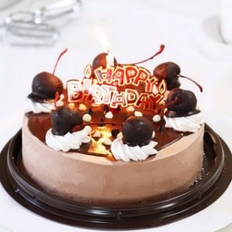 HBDช็อคโกแลตเลิฟเวอร์ แถมป้่ายปัก Hbd + เทียน 6 เล่ม