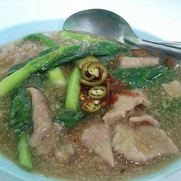 ราดหน้าไม่ใส่ไข่ (พิเศษ)