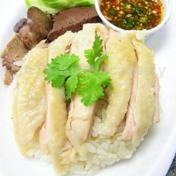 ข้าวมันไก่ วัดลาดปลาดุก