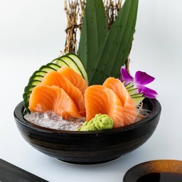 แซลมอนซาซิมิ