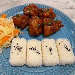 ข้าวไก่ทอดซอสเกาหลี