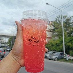 สตอเบอรี่โซดา