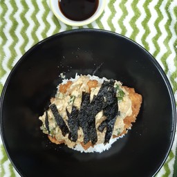 ข้าวหน้าหมูญี่ปุ่น