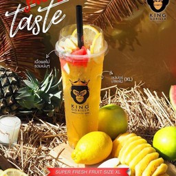 ชาผลไม้รวมเสริฟคู่ผลไม้สด