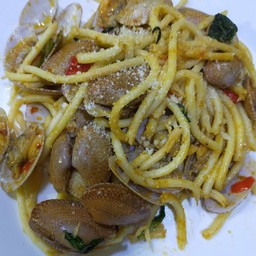 Spaghetti with Clams