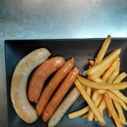 ไส้กรอกเยอรมันรวม