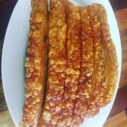 ผัดกระเพราหมูกรอบ