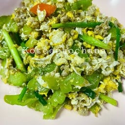 มะระผัดไข่หมูสับ