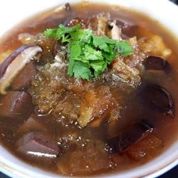 กระเพาะปลาน้ำแดง