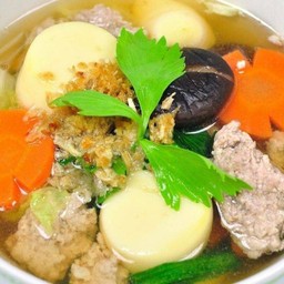 ต้มจืดเต้าหู้หมูสับสาหร่าย