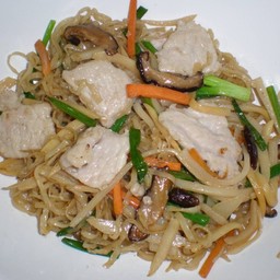 ้โกยซีหมี่แห้งหมู