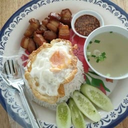 หมูทอดBUNBUN หมูทอดบันบันคลองจั่น