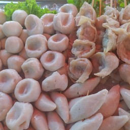 ลูกชิ้นปลาเยาวราช