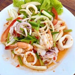 Nice Beach ไนซ์ บีช